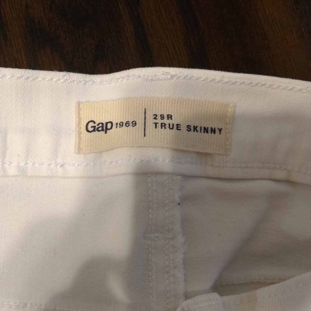 Gap White Skinny Jeans
